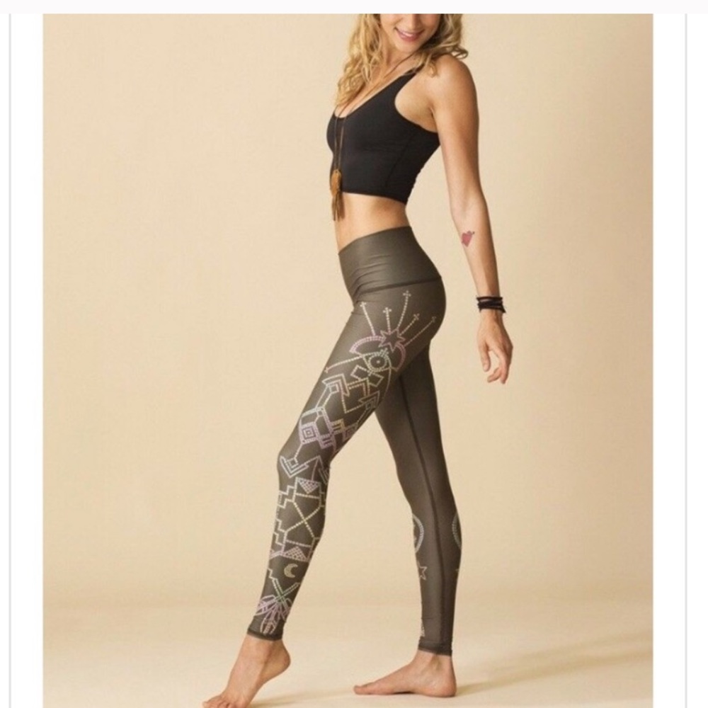 Teeki Seven Crowns Leggings